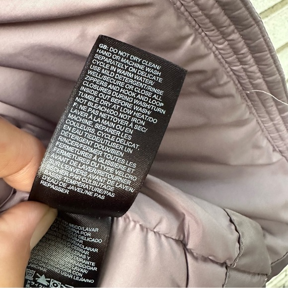 The North Face Aconcagua 550 Down Jacket Purple Satin Puffer Women’s XS - Picture 12 of 15